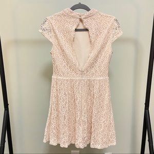 Lace Open-Back Formal Dress